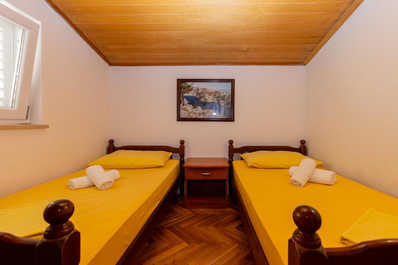 Apartments Villa Jadranka Marusici  Buitenkant foto